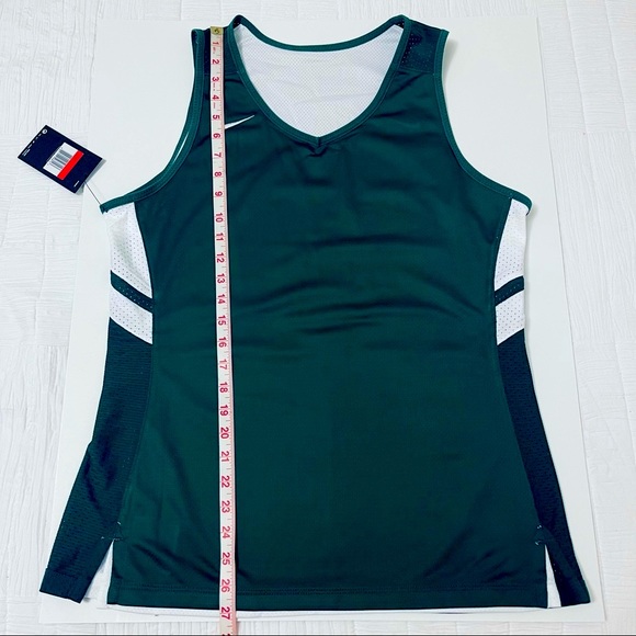 Nike Women’s Reversible Jersey - Picture 6 of 9